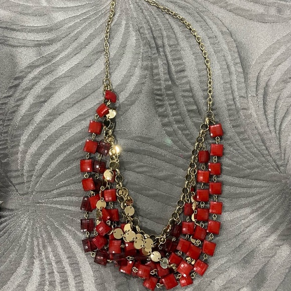 Very elegant necklace in gold and red - Picture 2 of 2